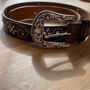 Women’s Ariat belt. Size medium. Worn for a country concert.